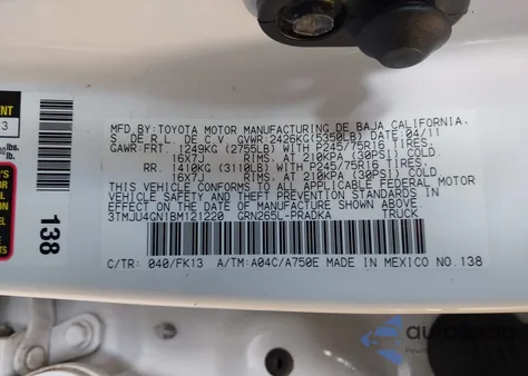 2011 Toyota Tacoma Prerunner V6 из США, поврежденный, VIN 3TMJU4GN1BM121220